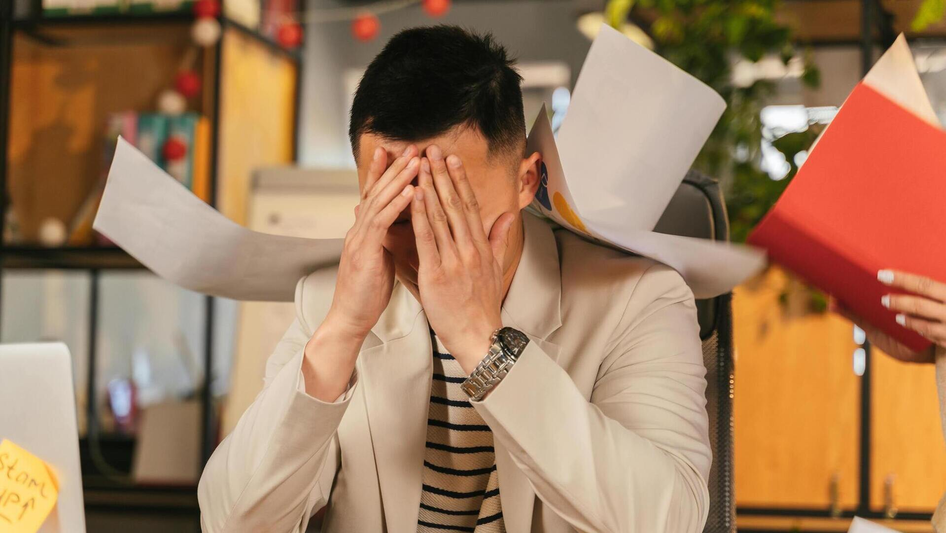 Cómo la activación sostenida del sistema inmune puede modificar el entorno cerebral y contribuir a la depresión