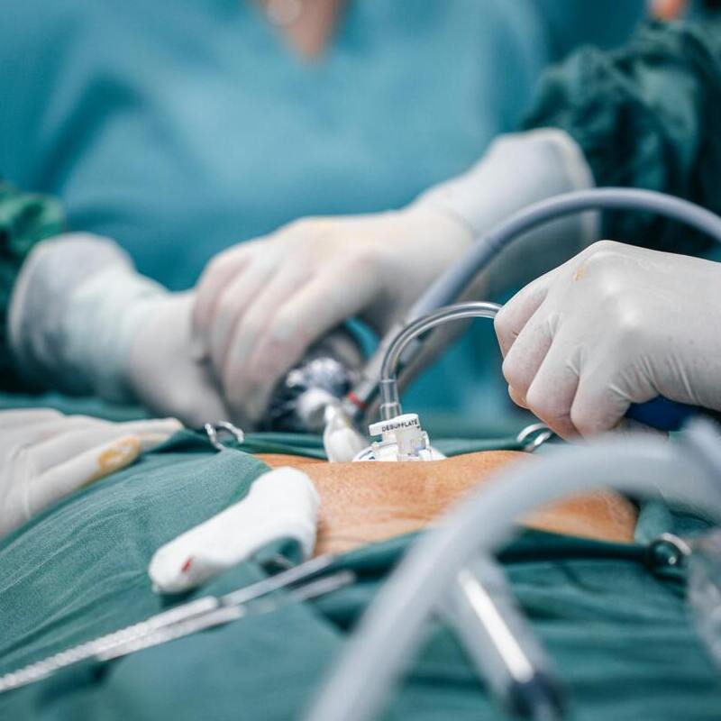  Imagen UC San Diego realiza la primera operación cervical con un implante diseñado a la medida de cada paciente noticia